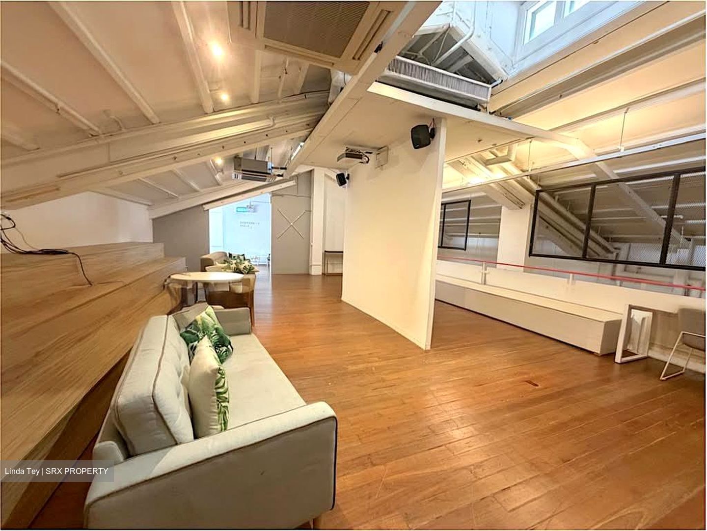 Far East Square (D1), Office #600107641